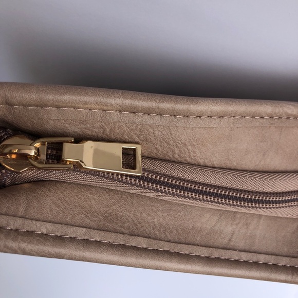 Leather Fringe Shoulder or Crossbody Bag - Picture 15 of 16